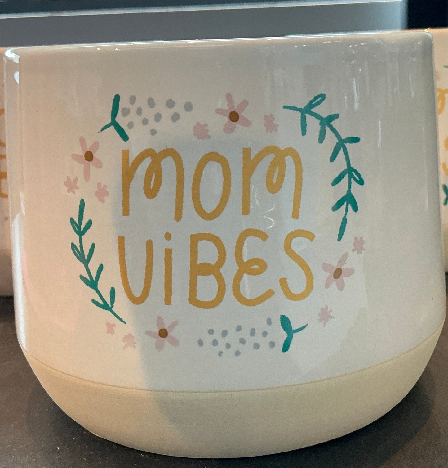 Mom-vibes
