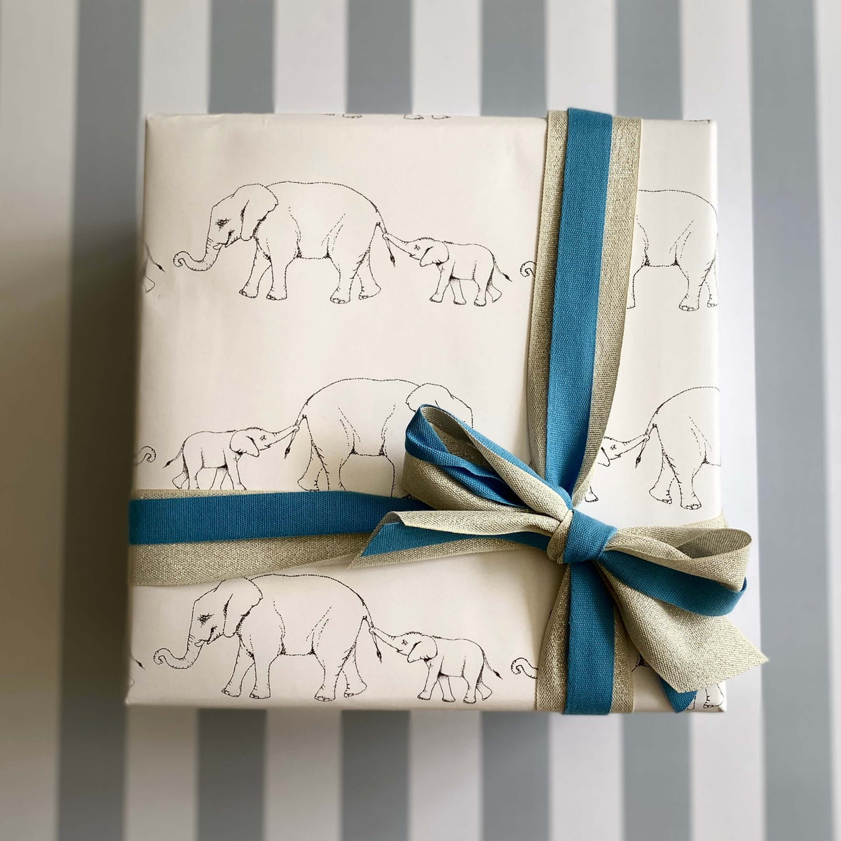 Baby & Mama Elephant Wrapping Paper: Rolls of 3 Sheets (Case of 3 Rolls)