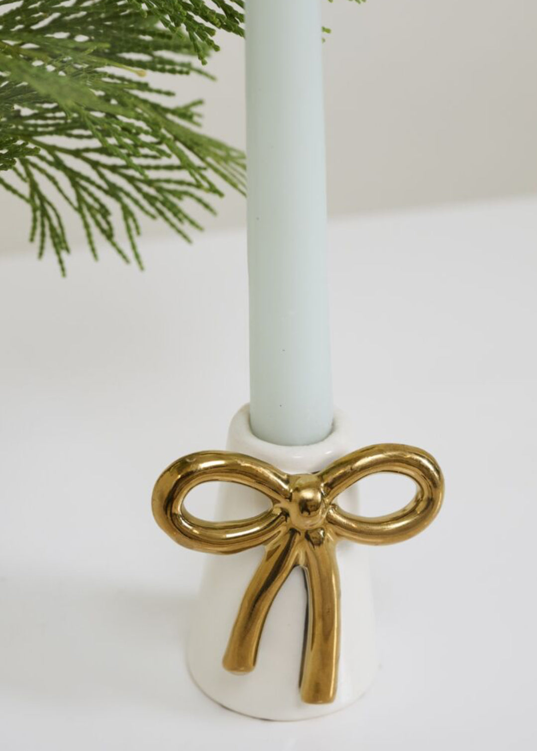 Croquette candle holder