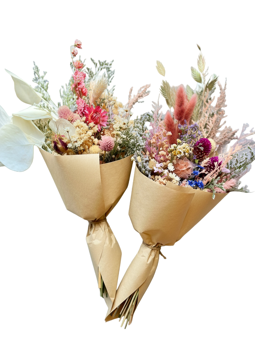 Mini Dried Flower Bouquets: Light hues