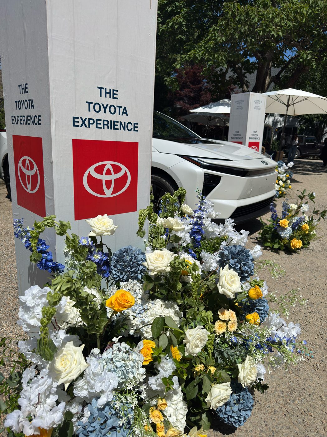 Toyota activation at the Martha&rsquo;s Vineyard soir&eacute;e, dressed in blue and yellow blooms