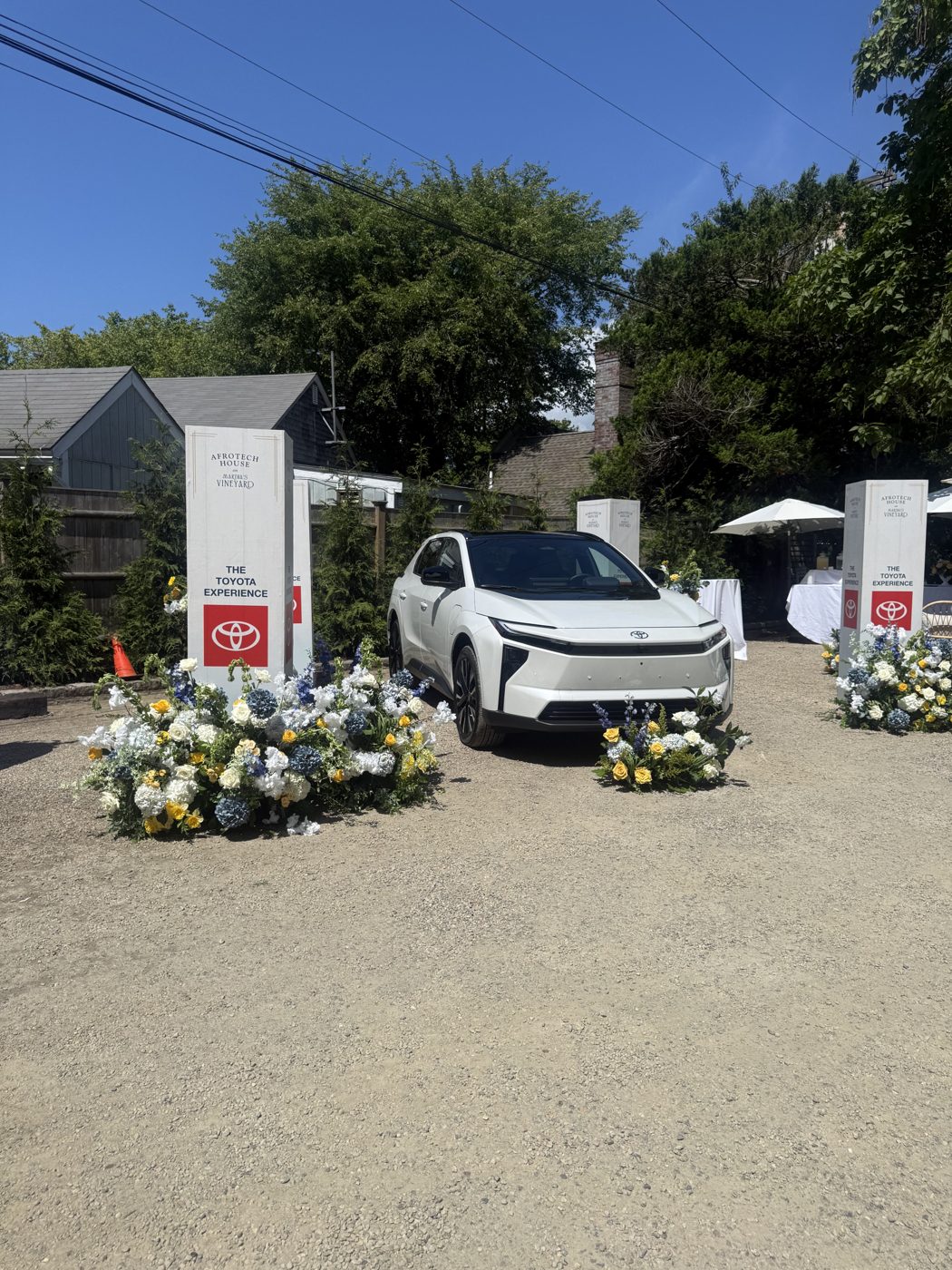 Toyota activation at the Martha&rsquo;s Vineyard soir&eacute;e, dressed in blue and yellow blooms