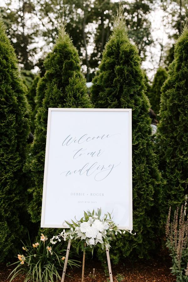 Classic Green & White — Debbie + Roger, photo 9 of 10
